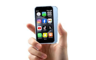 5 Best Small Android Phones (October 2026)
